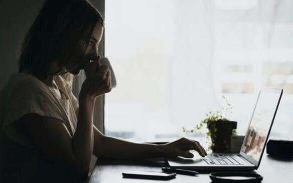 最赚钱的十大网站创业方向